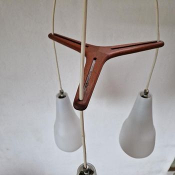 Mid-Century Deense Teak En Opaline Cascade Lamp