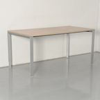 Ahrend 700 Bureau, Bladkleur Naar Keuze, 160 X 80 Cm, Hoogte Instelbaar Onderstel, Grijze Voetjes thumbnail 2