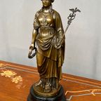 Figuur Van Athena. Brons Op Marmeren Voet. thumbnail 4