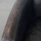 Zwarte Rundleren Aviator Fauteuil Met Een Strak Design En Een Leuke Vormgeving thumbnail 13