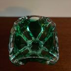 Zware Asbak Van Groen Glas, Handgeblazen Jaren 60, Stermotief Gedraaid Glas Handgemaakt | Kerst thumbnail 5