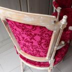 Paar Fijne Gesculpteerde Louis Xvi Periode Cabrioletfauteuils. thumbnail 7