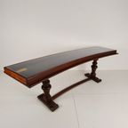 Eikenhouten Museumvitrinekast Uit De Jaren 40-50 – Horizontaal Gebogen Model thumbnail 11