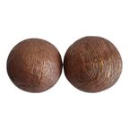 Twee Kunststof Ronde Decoratie Bollen Ø 10 Cm Met Streepmotief thumbnail 3