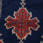 Subtiel Vloerkleed Met Voornamelijk Donkerblauw Gemaakt Van Wol 139x66cm thumbnail 4