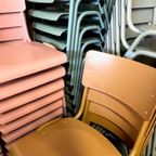 Retro Eettafelstoelen Nieuw Stapelstoel Kantine Prijs P/stuk thumbnail 3