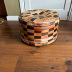 Vintage Gekleurde Leren Lapjes Pief Cognac Ø 49 Cm thumbnail 7