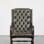 Leuke Groene Rundleren Chesterfield Fauteuil Met Een Sierlijke Vormgeving En Gecombineerd Met Hou thumbnail 3