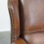 Subtiele En Comfortabele, Cognac-Kleurige Schapenleren Oorfauteuil In Engelse Stijl thumbnail 12