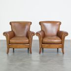 Set Van 2 Comfortabele Vintage Schapenleren Armchairs/ Fauteuils Afgewerkt Met Siernagels thumbnail 2