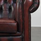 Waanzinnig Gekleurde Donkerrood Gevlamde En Comfortabele Rundleren 2.5 Zits Chesterfield Bank thumbnail 10