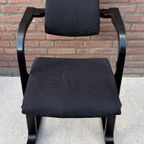 Stokke Peter Opsvik Actulum Ergonomisch Gevormde Schommelstoel - Zwarte Bekleding En Houten Frame thumbnail 7