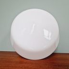 Art Deco Plafondlamp Met Een Conische Wereldbol In Witte Opaline thumbnail 7