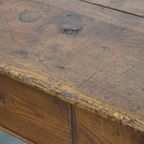 Zeer Mooie Antieke Zuid-europese Salontafel Uit De 18e Eeuw Met Een Prachtig Patina thumbnail 12