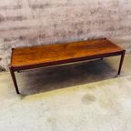 Rosewood Mid Century Salontafel Van 140 X 55 Cm thumbnail 2