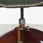 Grote Groene Rundleren Chesterfield Bureaustoel Op Wieltjes Met Een Hoge Rug thumbnail 15