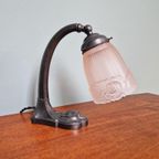 Art Deco Bureaulamp In Metaal En Roze Gesatineerd Glas, 1920-30 thumbnail 2