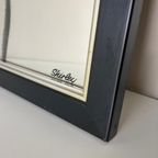 Vintage Spiegel ‘shirley’ Met Een Print Van Sam Haskins thumbnail 6