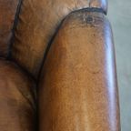 Comfortabele Vintage Schapenleren Clubfauteuil Met Een Bijzonder, Karakteristiek Voorkomen thumbnail 4