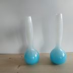 Vintage Glazen Blauw Witte Vazenset Handgeblazen thumbnail 3
