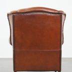 Comfortabele Schapenleren Oorfauteuil Met Een Warme Kleurstelling En Een Mooi Patina thumbnail 5