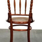 Originele Antieke Thonet Stoel Met Geweldige Kleuren En Een Rieten Zitting thumbnail 2