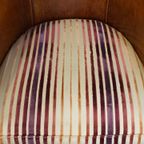 Cognac-Kleurige, Karaktervolle Vintage Schapenleren Clubfauteuil Met Een Kleurrijk Stoffen Kussen thumbnail 7