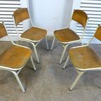Prachtige Rode Bruine Witte Vintage Retro Formica Stoelen thumbnail 12