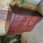 Antieke Geleefde Mahoniehouten Ladenkast, Apothekerskast Archiefkast Afm. 90x37cm En 103cm Hoog. thumbnail 2