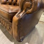 Engelse Springvale Chesterfield Oorfauteuil In Nieuwstaat Tabacco Bruin thumbnail 4