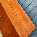 Teak Mid Century Low Board Kast Met Laden thumbnail 5