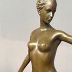 Bronzen Beeld "Diana De Jager". thumbnail 2