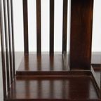 Zeer Mooie Houten Boekenmolen Met Groen Leren Blad En Op Wieltjes In Engelse Stijl thumbnail 10