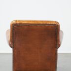 In Goede Staat Verkerende En Comfortabele Mooie Cognac-Kleurige Antieke Schapenleren Armchair thumbnail 5