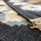 Handgeweven Scandinavisch Wollen Röllakan Vloerkleed Blauw Grijs Crème thumbnail 7