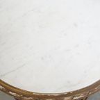 Antieke Franse Ronde Goudkleurige Brocante Bijzettafel Met Een Marmeren Blad thumbnail 3