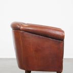 Comfortabele Vintage Schapenleren Clubfauteuil In Engelse Stijl Met Een Mooi Patina thumbnail 10