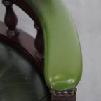 Klassieke Groene Rundleren En Houten Chesterfield Bureaustoel/ Captain Chair In Engelse Stijl thumbnail 8