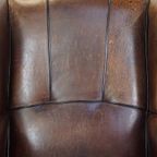 Karakteristieke En Comfortabele Schapenleren Oorfauteuil Met Een Prachtig Patina thumbnail 10