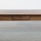 Charmante Antieke Salontafel Met Een Lade En Prachtige Details thumbnail 9