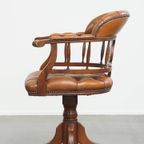 Klassieke Rundleren En Houten Chesterfield Bureaustoel In Engelse Stijl, Afgewerkt Met Siernagels thumbnail 6
