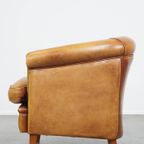 In Goede Staat Verkerende Charmante Schapenleren Clubfauteuil Met Een Warme Kleurstelling thumbnail 2
