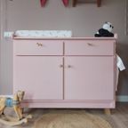 Scandinavisch Roze Commode thumbnail 2