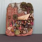 Schitterend Kleurrijk Gebakken Vintage Wandbord In Relief thumbnail 9