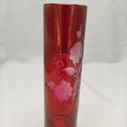 Vintage Rood Cranberry Glas Met Geëtste Bloemen thumbnail 9