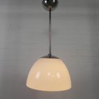 Oude Schoollamp Met Grote Glazen Bol In Opaalglas, Jaren 30 thumbnail 3