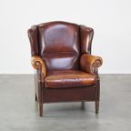 Comfortabele, Elegante, Statige Oorfauteuil Gemaakt Van Schapenleer In Een Mooie Warme Kleur thumbnail 2