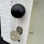Vintage Metalen Originele Vitrinekast, Uit Ziekenhuis, Met Glasplaten, 60 Cm Breed thumbnail 3
