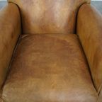 Comfortabele En Stijlvolle Vintage Schapenleren Fauteuil/armchair Met Rechte Vormen thumbnail 4