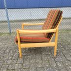 Vintage Easy Chair 1 / 2 thumbnail 5